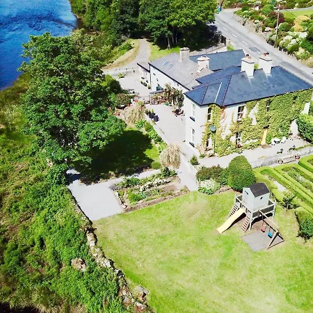 Bed & Breakfast Riverside House *