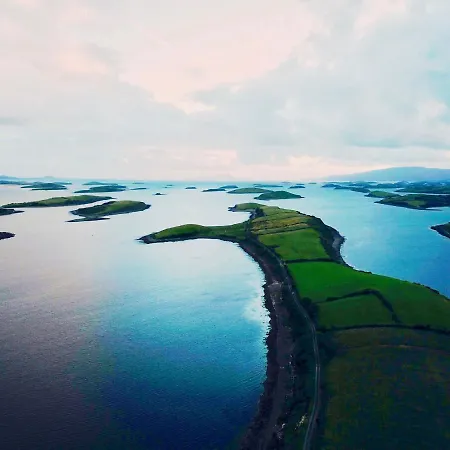 Riverside House Bed & Breakfast