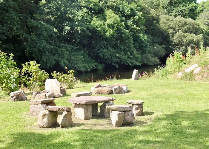 Riverside House Bed & Breakfast