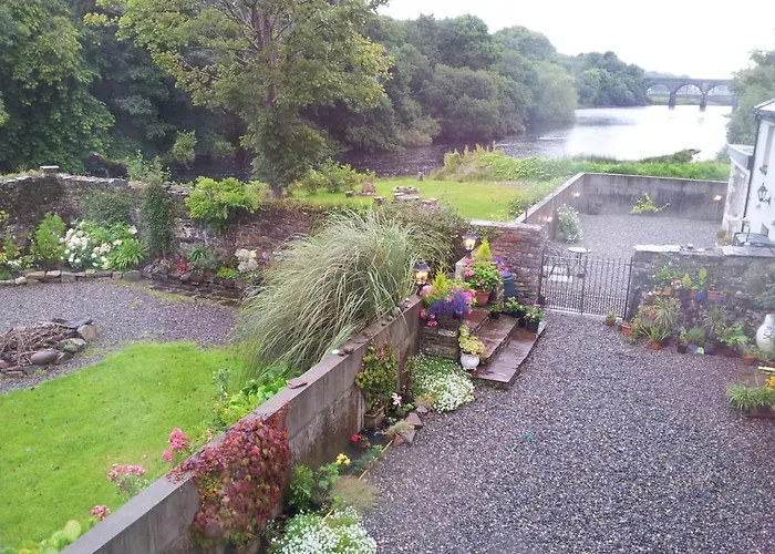 Riverside House Newport (Mayo)