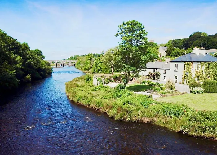 Riverside House Bed & Breakfast